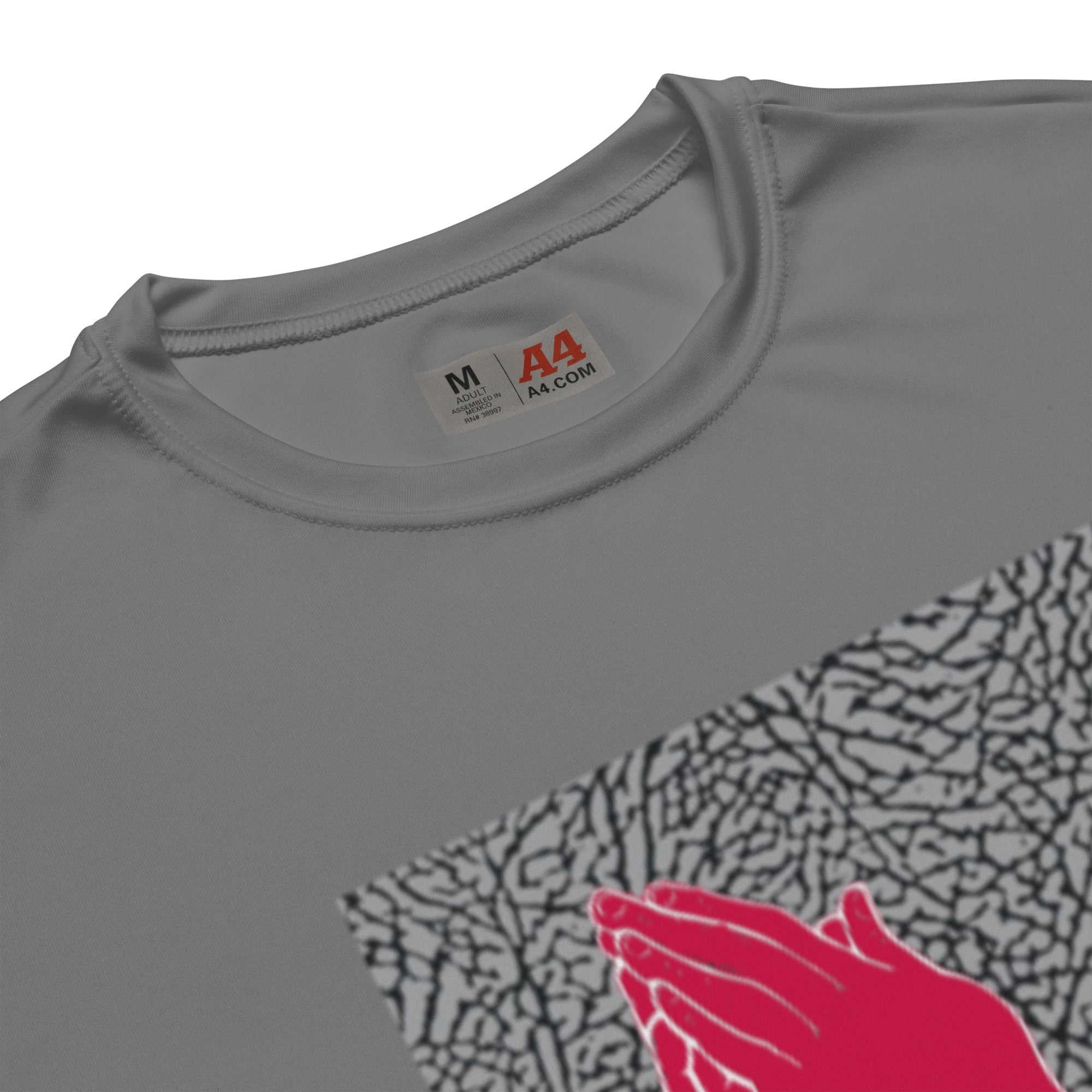 Experience ultimate comfort and style with the Air Pray performance crew neck tee – perfect for every move you make!