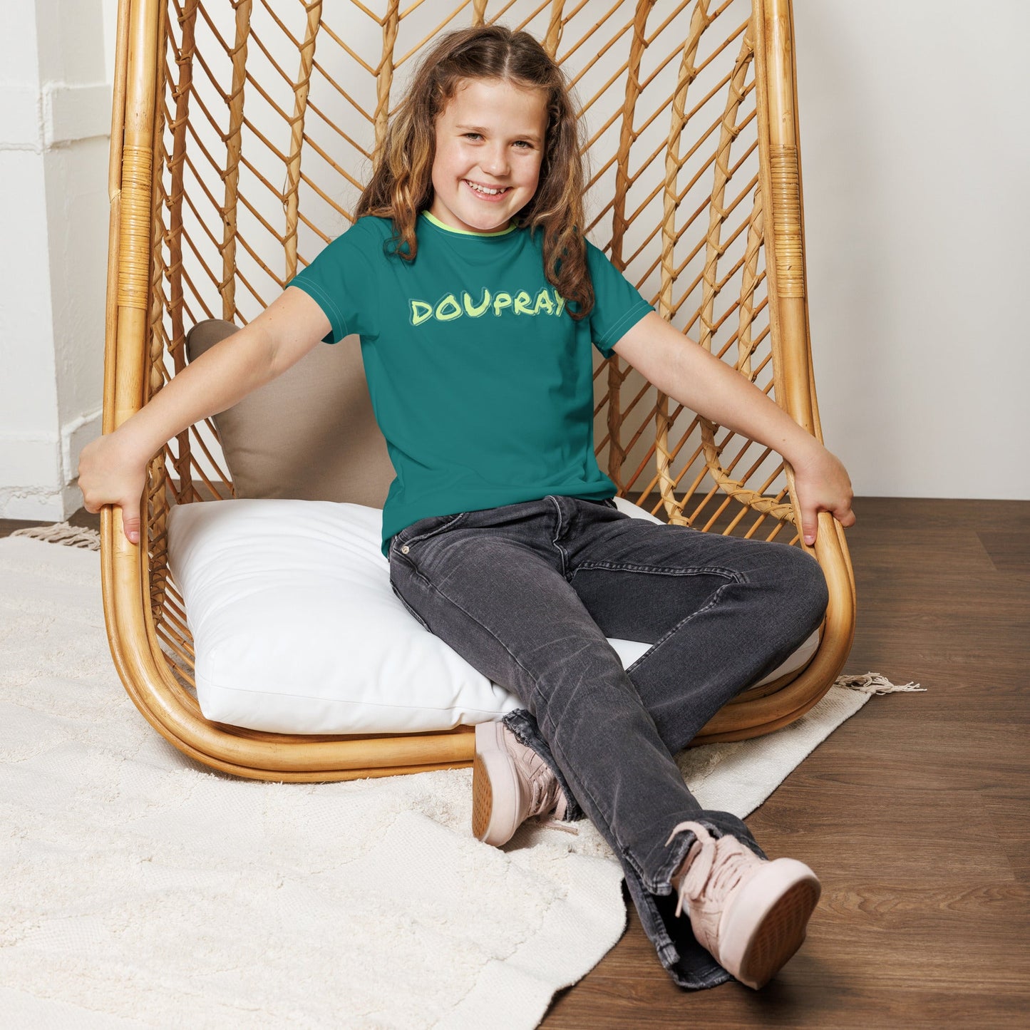 Youth crew neck t-shirt Do U Pray