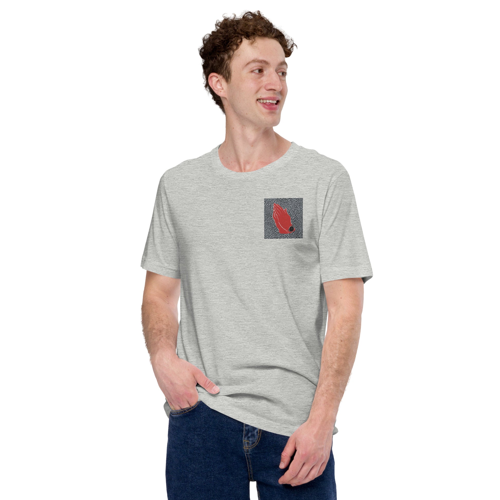 Express your style with the Air Pray embroidered t-shirt – where comfort meets inspiration. Shop now!